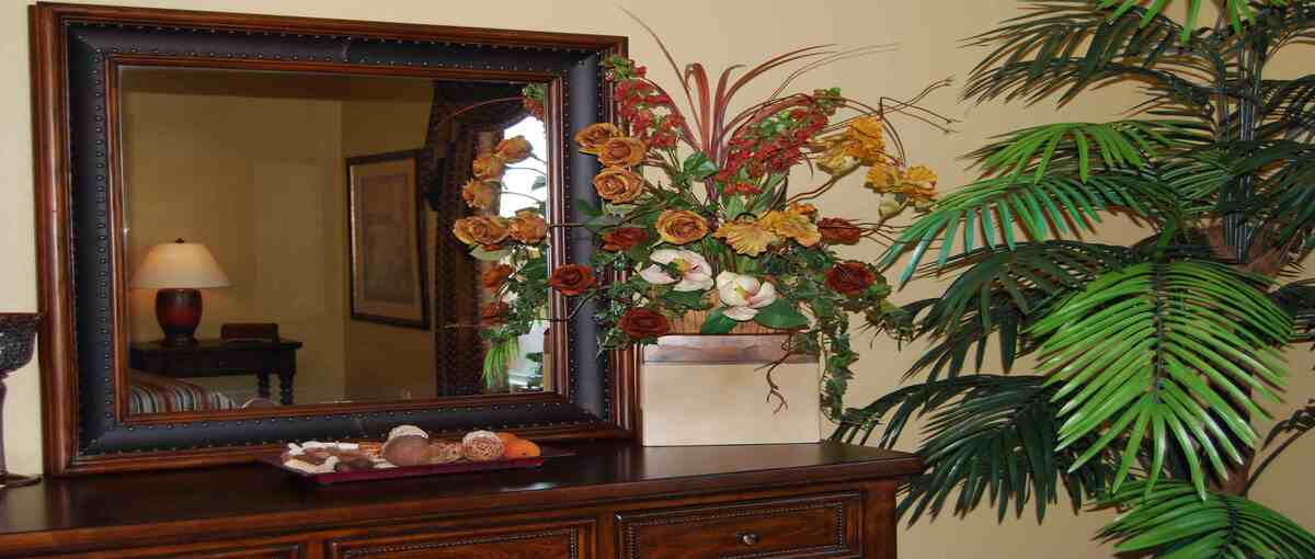 MIRRORS THAT BLEND STYLE AND PERFECTION